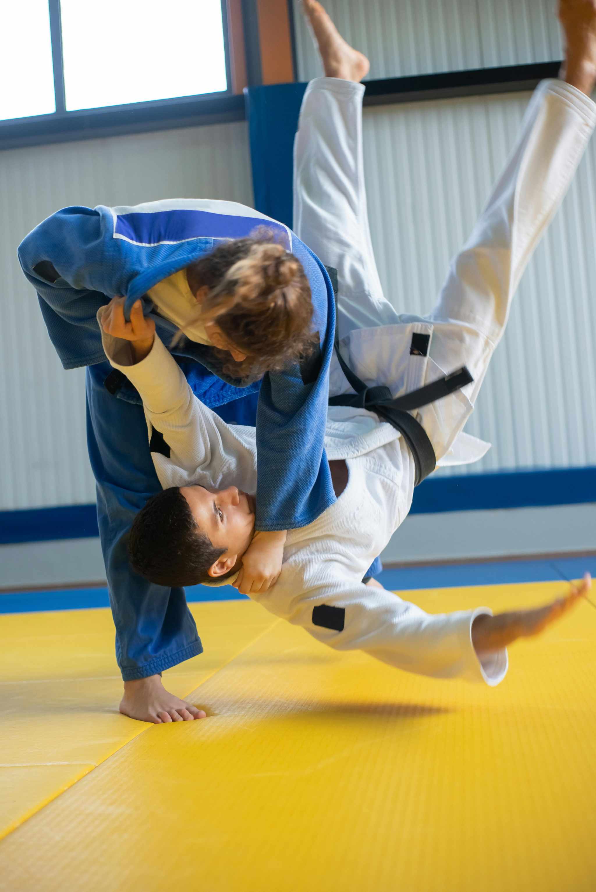 Équipe de France féminine de judo en action inspirante pour débuter