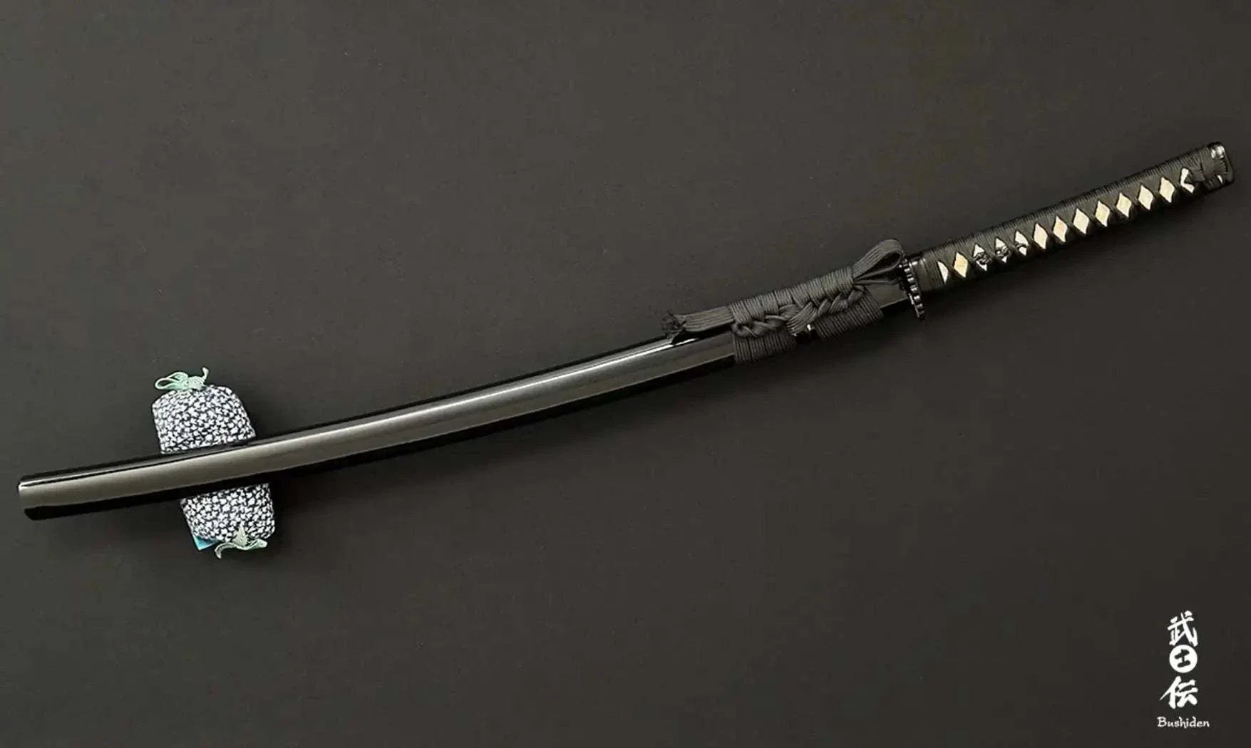 Iaïto Tombo sabre d'entraînement acier 67 cm équilibré pour Iaïdo traditionnel