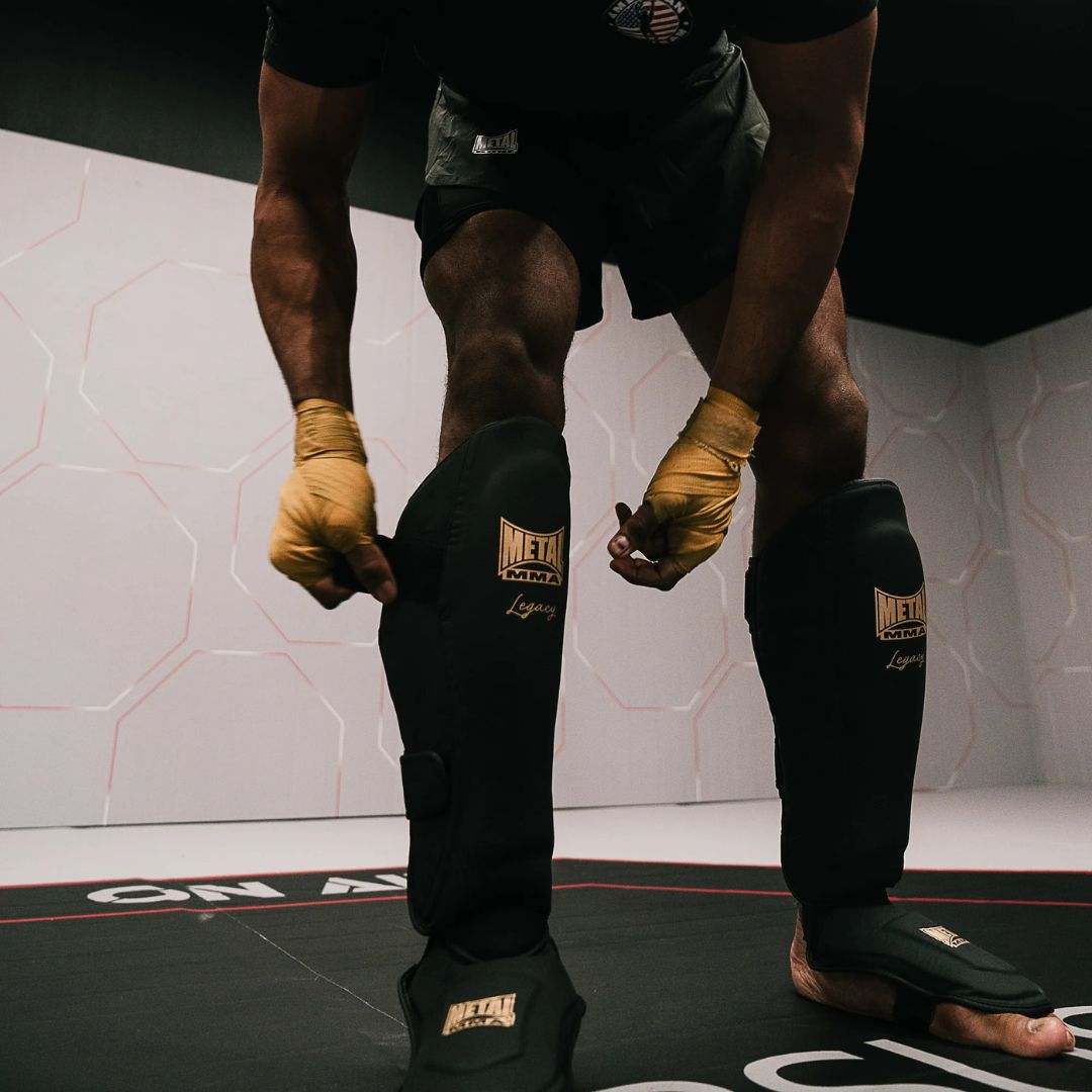 Protège Tibias-Pieds MMA LEGACY - Metal Boxe - Noir/Or