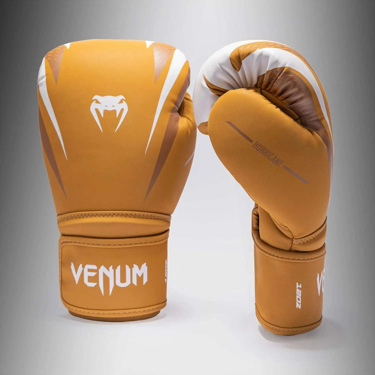 Gants de boxe VENUM Hurricane en cuir synthétique avec mousse triple densité pour protection et confort optimal