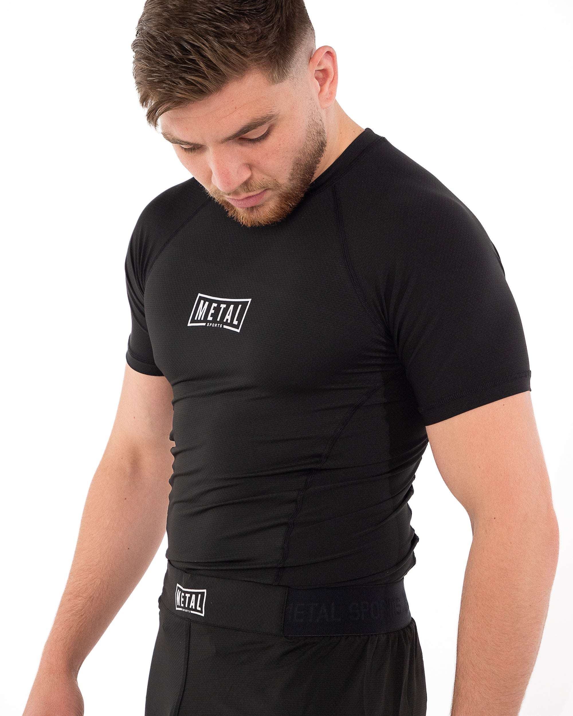Rashguard Performance Metal Boxe respirant et ajusté pour MMA et boxe