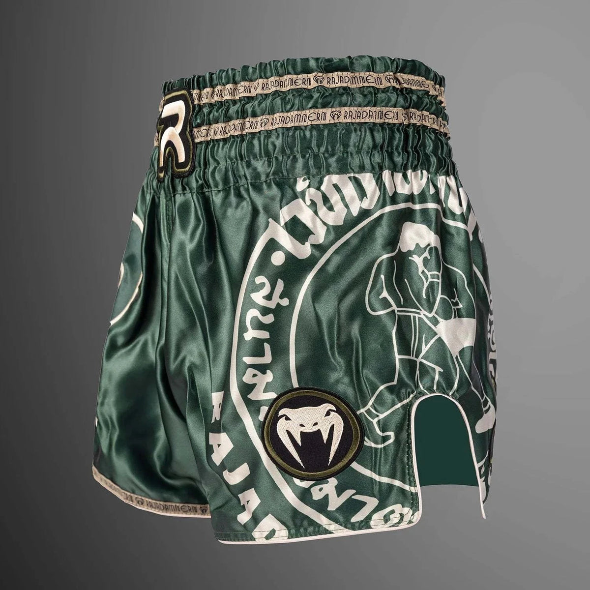 Short de Muay Thaï Venum Rajadamnern vert militaire pour entraînements et combats