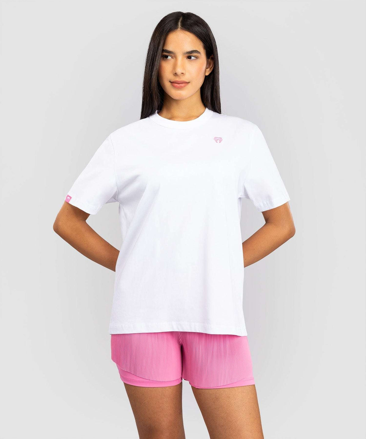 T-shirt Venum Silent Power Oversize blanc confortable et sportif pour entraînement et usage quotidien
