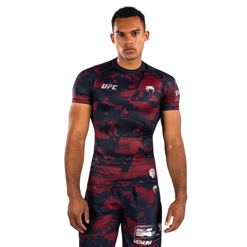 Rashguard manches courtes UFC Zenith by Venum Authentic Fight Week - Bleu marine/Bordeaux/Argent