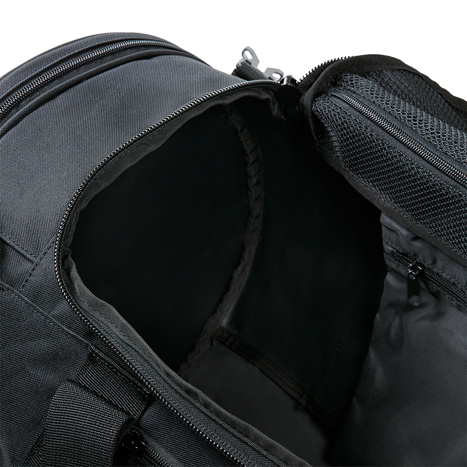 Sac de sport Mizuno Karate Multiway noir et rouge convertible en sac à dos avec 45L de capacité