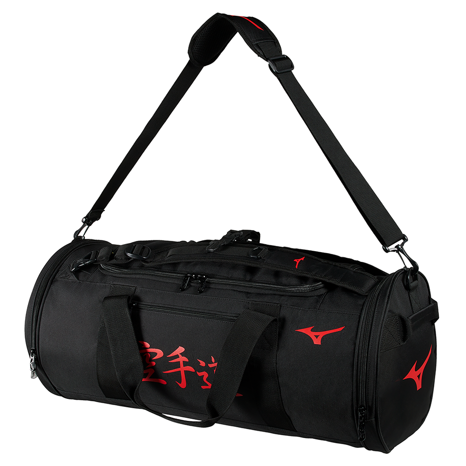 Sac de sport Mizuno Karate noir et rouge convertible en sac à dos avec grande capacité 45L