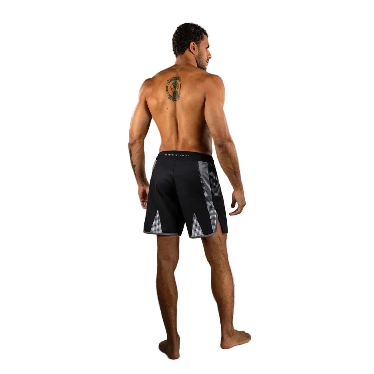 Fightshorts Venum Adrenaline noir argent gris pour MMA et sports de combat, légers et résistants avec fentes latérales