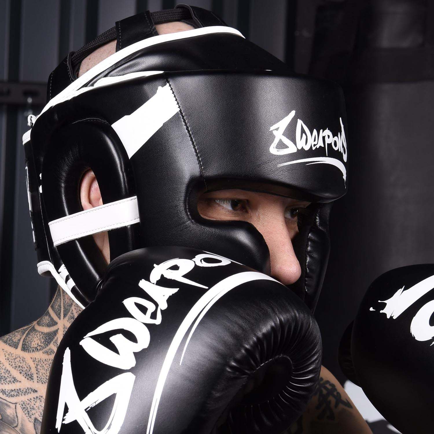 Casque de boxe 8 WEAPONS Unlimited noir blanc protection confortable et ajustable