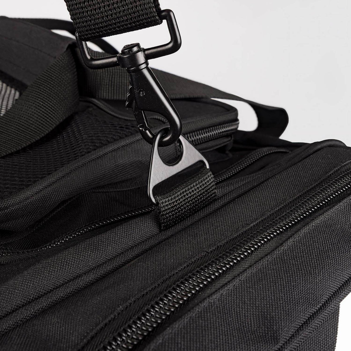 Sac de sport 8 WEAPONS Big 8 noir grande capacité pour sports de combat