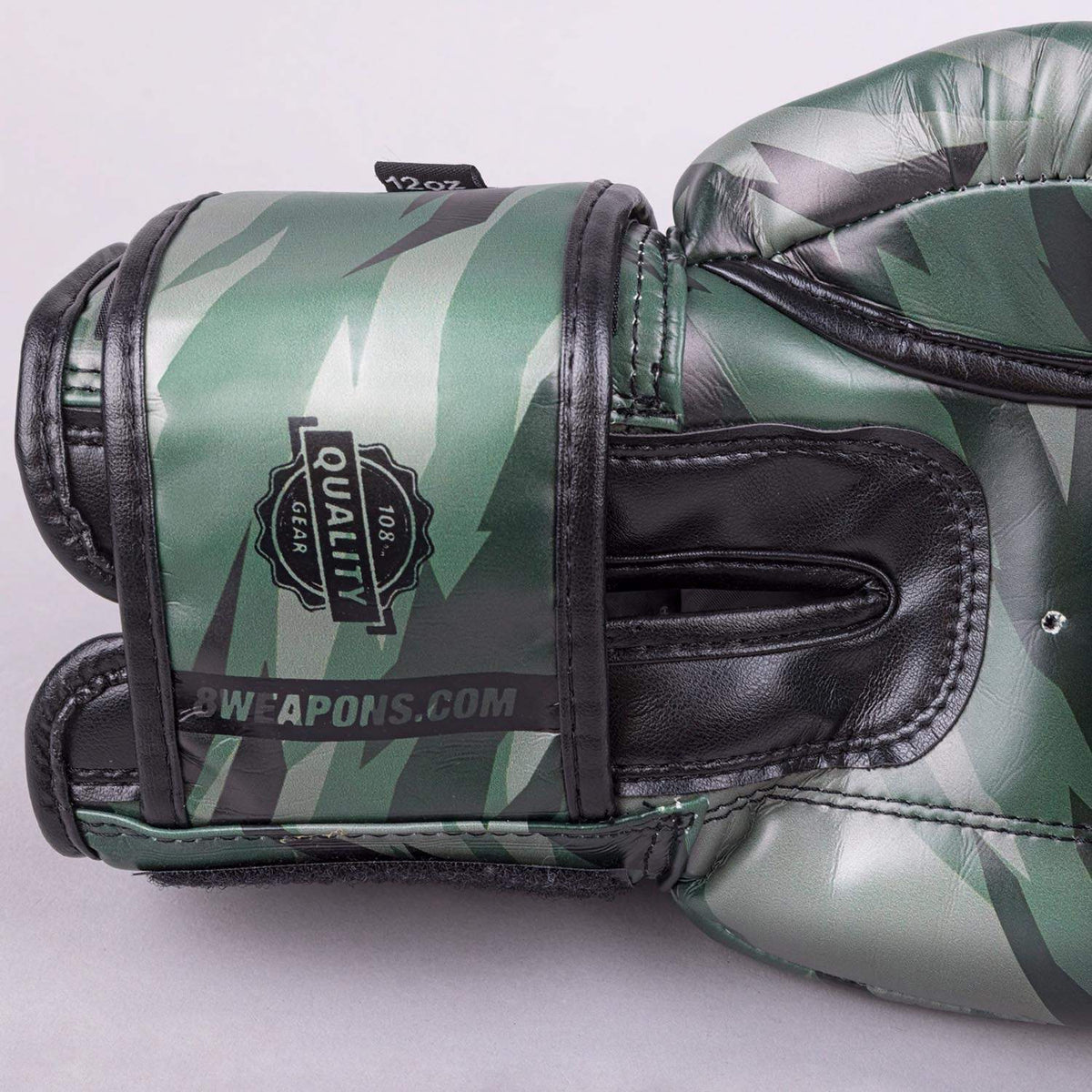 Gants de boxe 8 WEAPONS Unlimited 2.0 camouflage urbain robustes et confortables