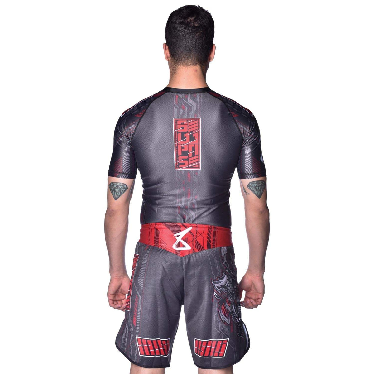 Fightshort 8 WEAPONS Samurai 2.0 noir rouge pour combat MMA et entraînement