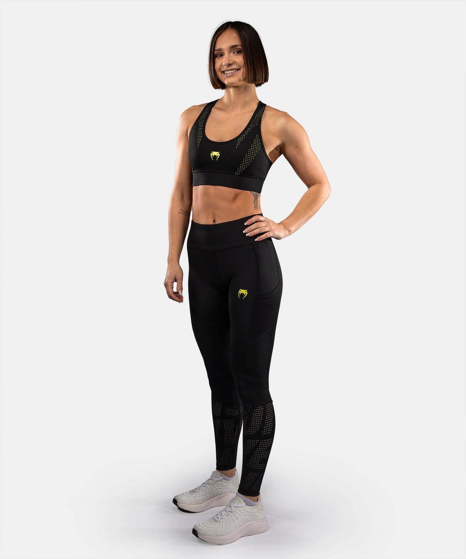 Brassière de sport Venum Lazer noir jaune maintien stable et confort entraînement