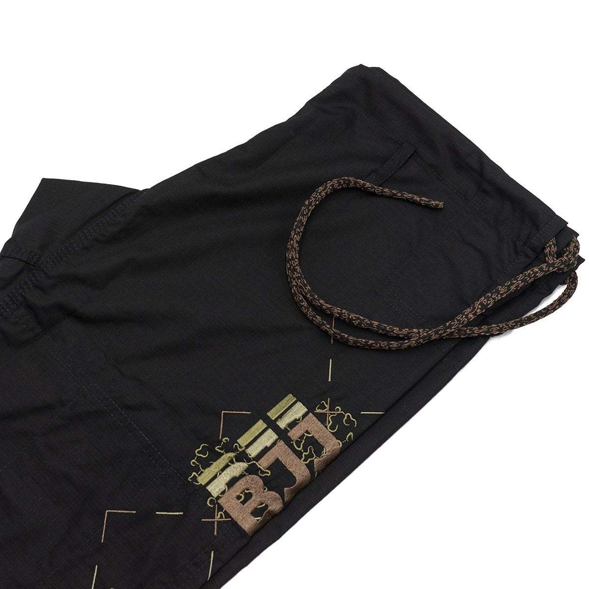 Kimono de Brazilian Jiu-Jitsu FUJIMAE Shaka 2.0 noir, khaki et marron, gi technique et résistant pour entraînement pro