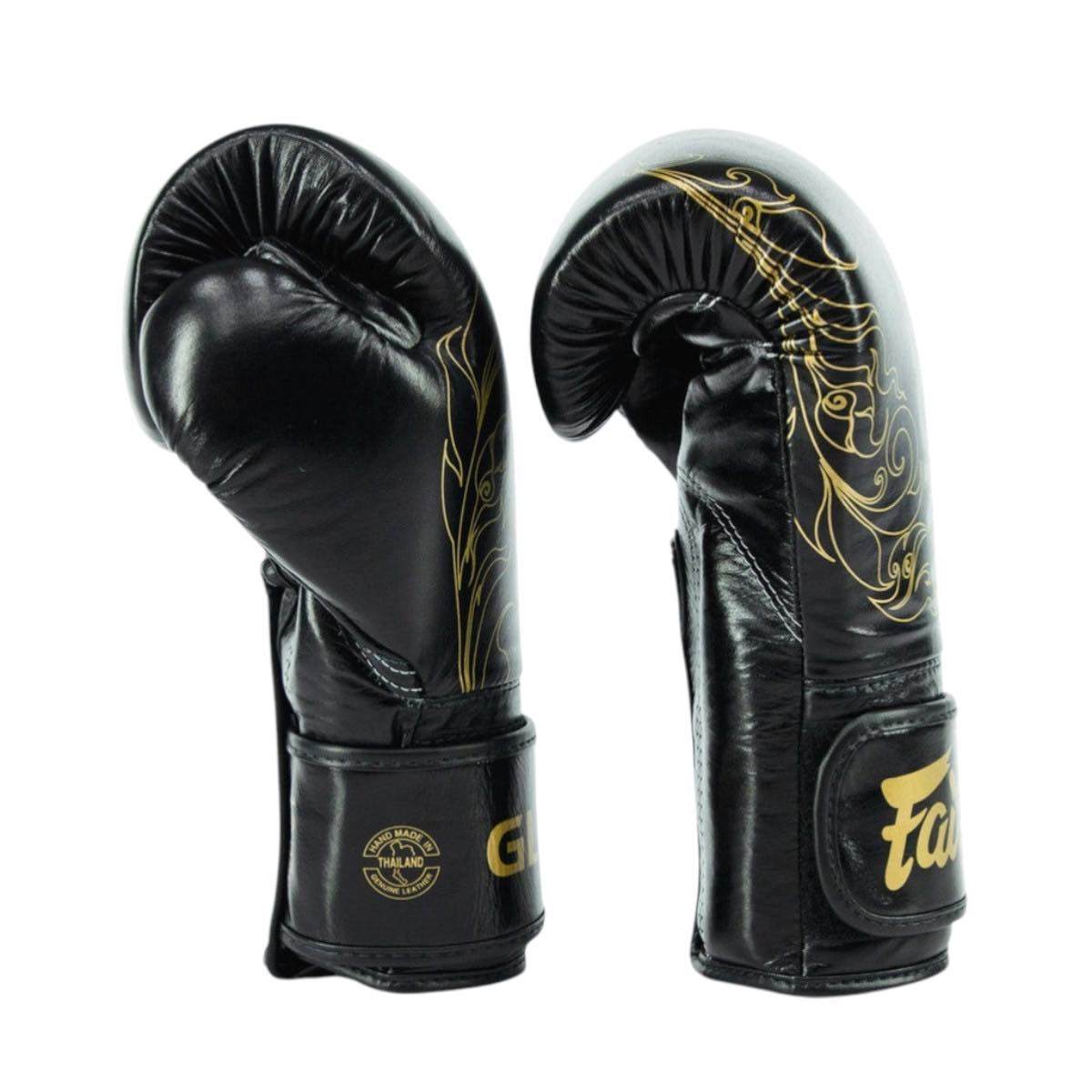 Gants de Boxe Fairtex x Glory noirs en cuir, mousse double densité, confort et protection optimale pour boxe et Muay Thai.