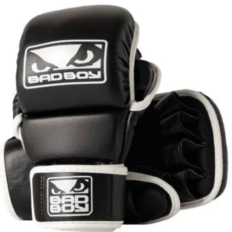 Gants de MMA Sparring Bad Boy noirs et blancs en cuir avec protection renforcée et fermeture velcro