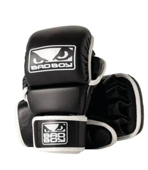 Gants de MMA Sparring Bad Boy noirs et blancs en cuir avec protection renforcée et fermeture velcro