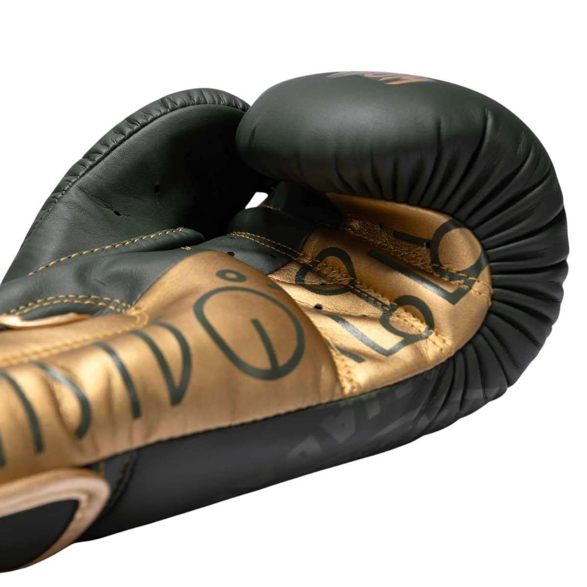 Gants de boxe Venum Rajadamnern kaki en similicuir premium pour Muay Thai et boxe