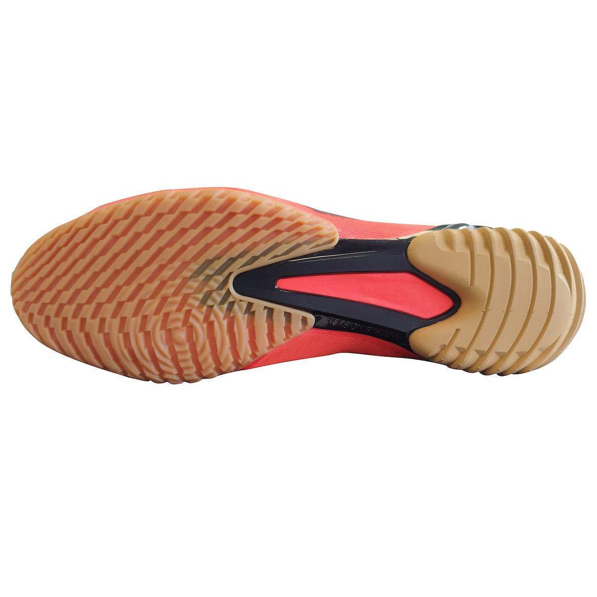 Semelle antidérapante rouge solaire des chaussures de boxe Adidas Speedex pour performance et maintien optimal.