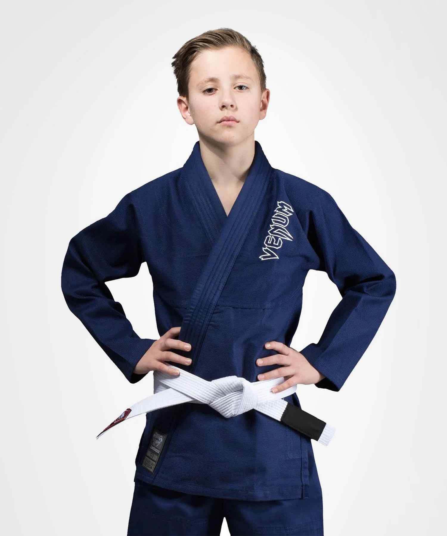 Kimono JJB enfant Venum Contender avec ceinture blanche pour débutants en Jiu-Jitsu Brésilien