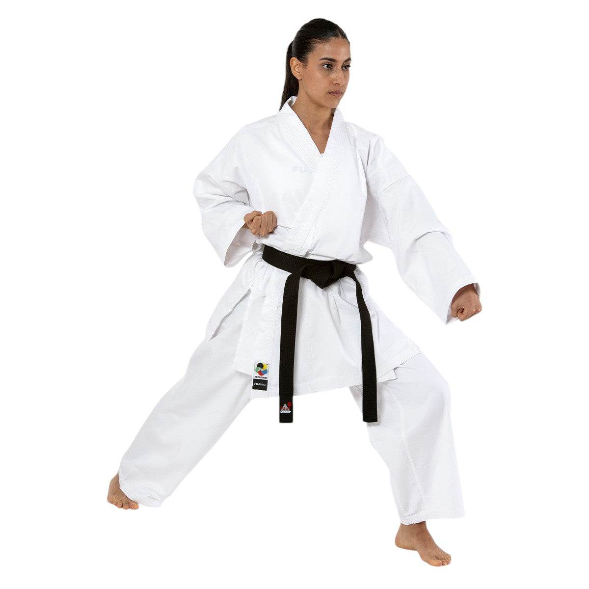 Kimono de Karaté FUJIMAE blanc en coton léger pour entraînement et liberté de mouvement