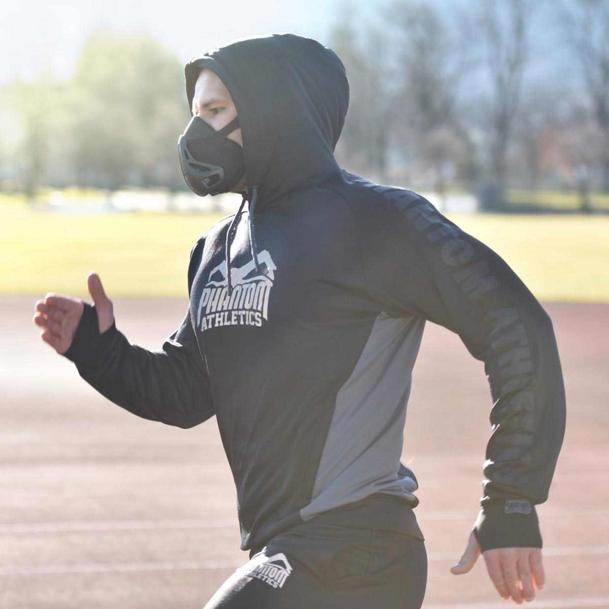 Masque d'entraînement Phantom Athletics noir pour renforcer les muscles respiratoires et améliorer l'endurance