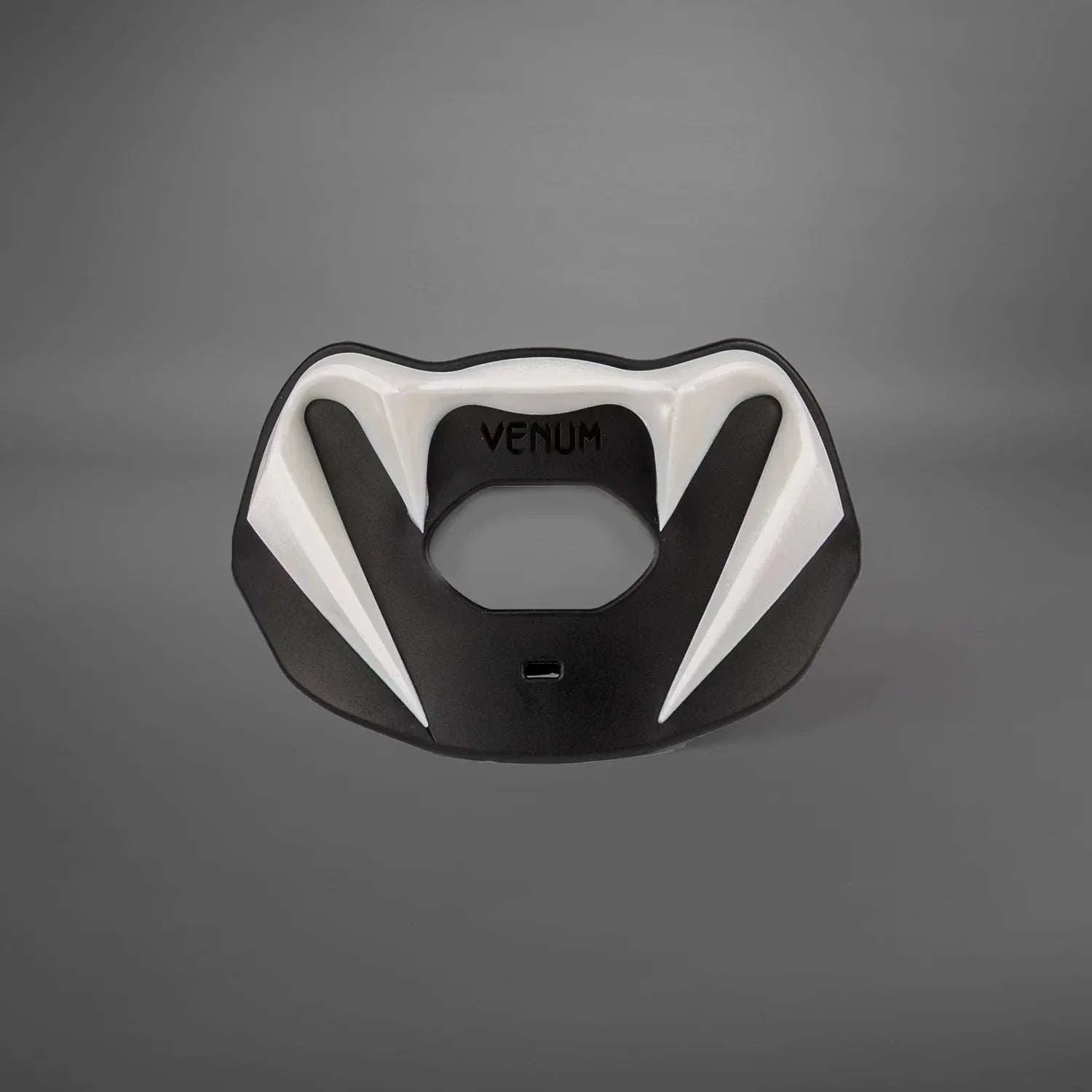 Protège-dents Venum Elite OG blanc et noir pour sports de combat avec ventilation optimale et protection renforcée