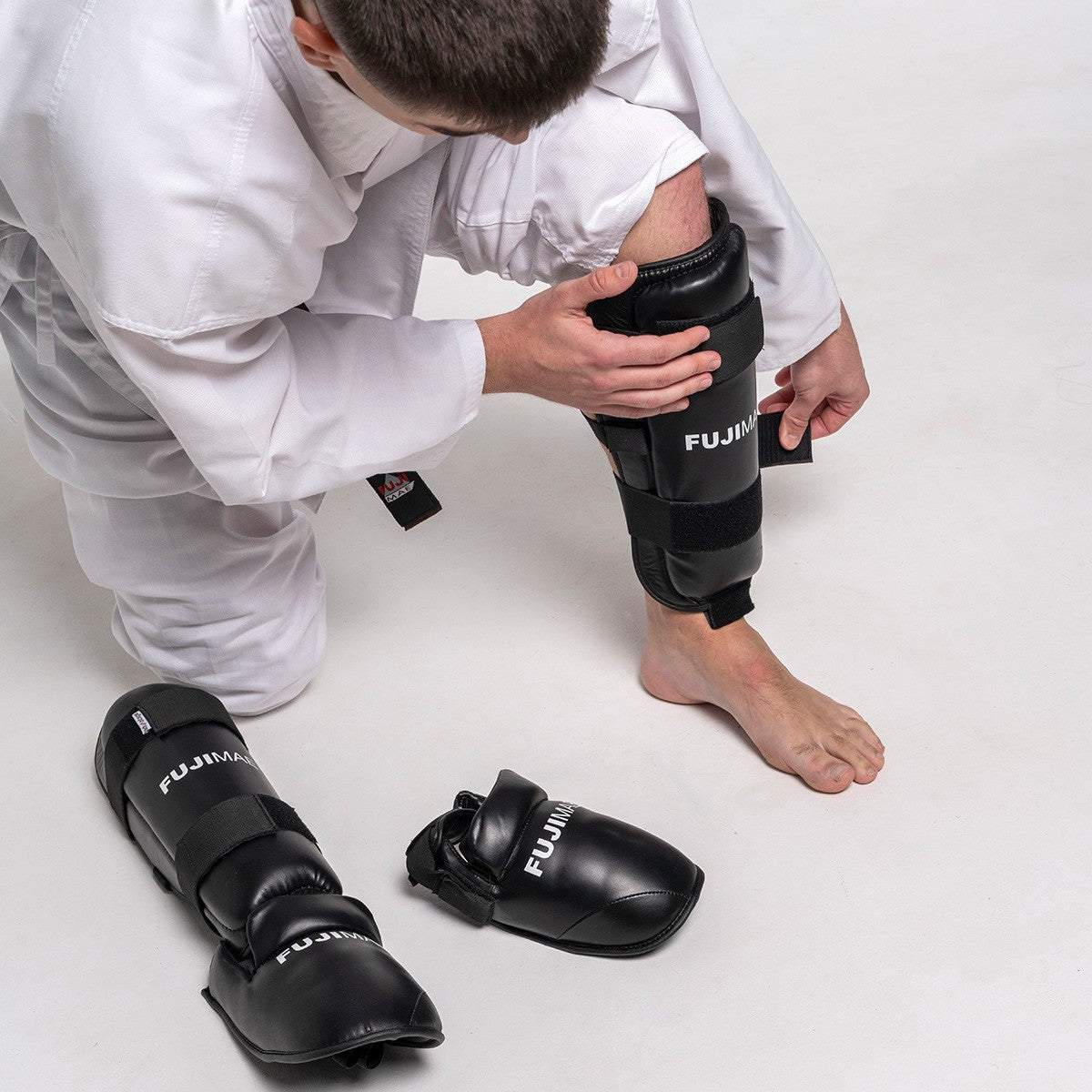 Protège-Tibias/Pieds Amovibles FUJIMAE Noir – Protection Karaté & Taekwondo