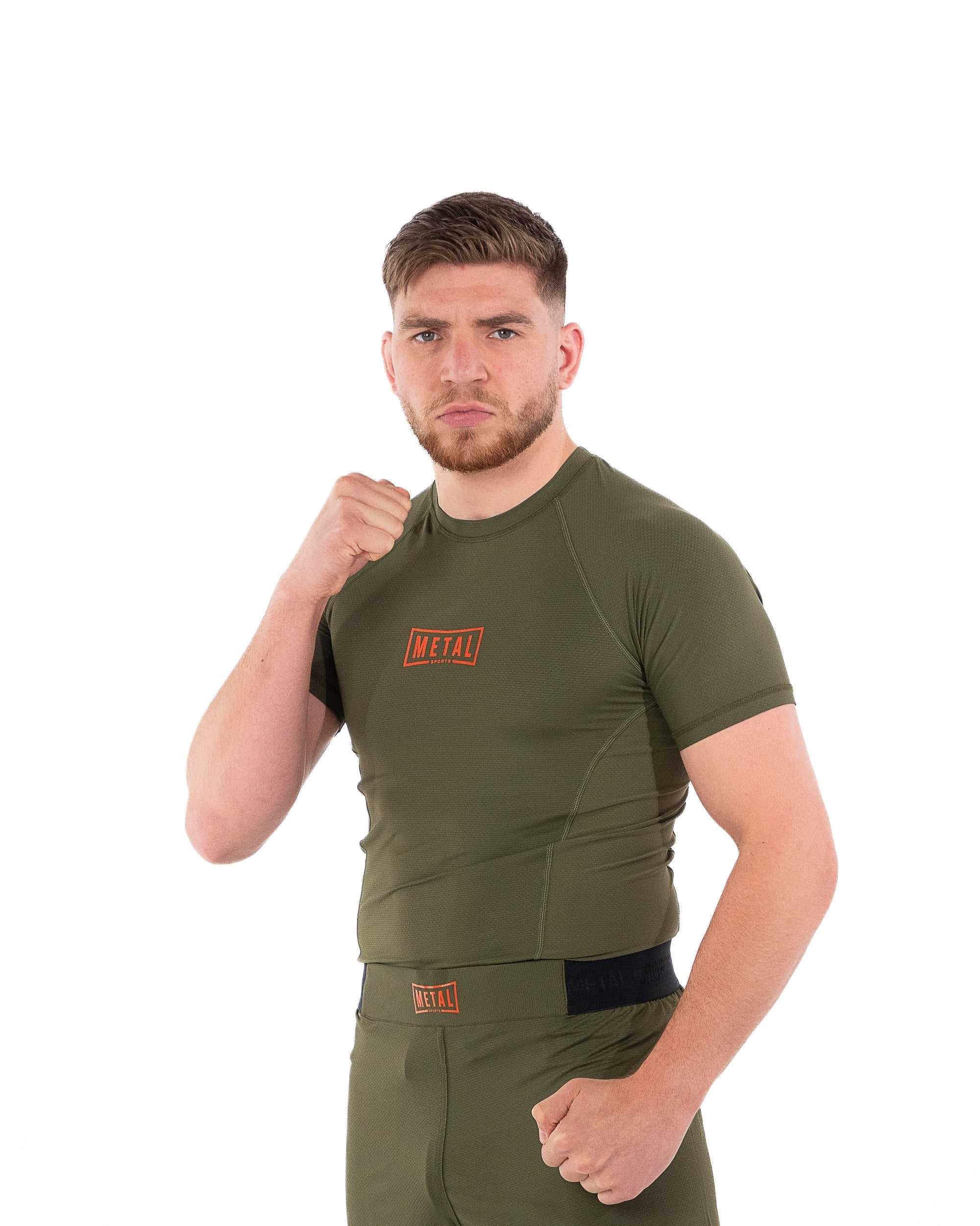 Rashguard Performance Metal Boxe noir à manches longues pour MMA et boxe, tissu technique respirant et ajusté