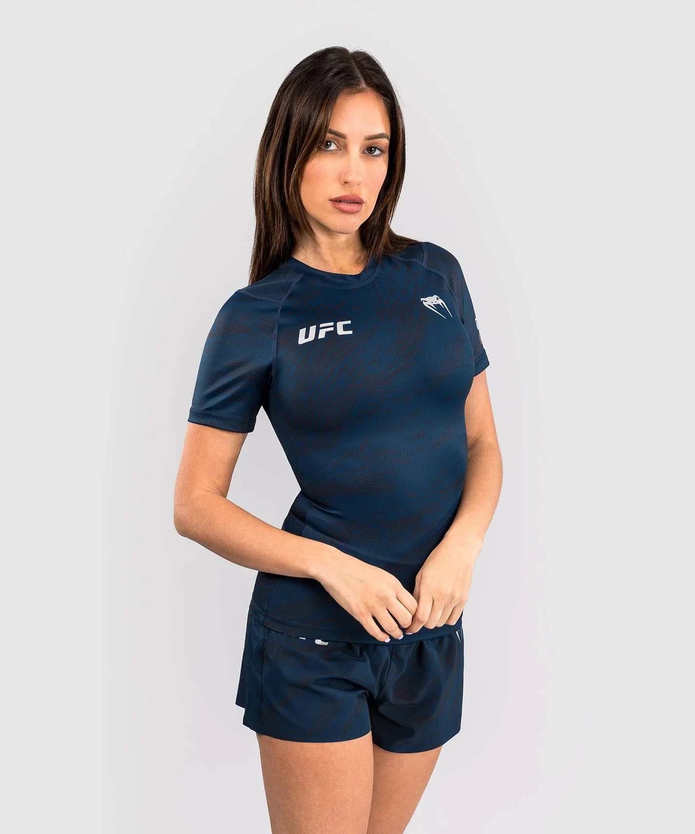 Rashguard Femme Performance UFC Fusion by Venum Authentic Fight Week