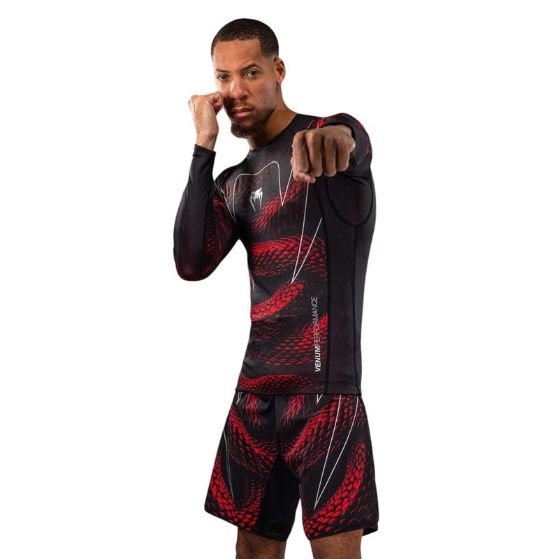 Rashguard Venum Matupa manches longues noir rouge argent