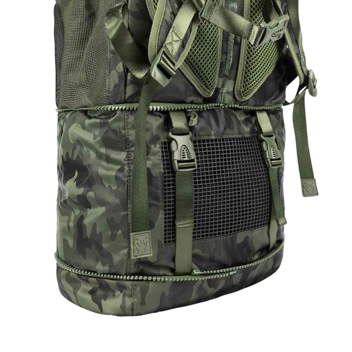 Sac à dos Venum Challenger Xtrem Khaki camouflage modulable 45-63L sports combat