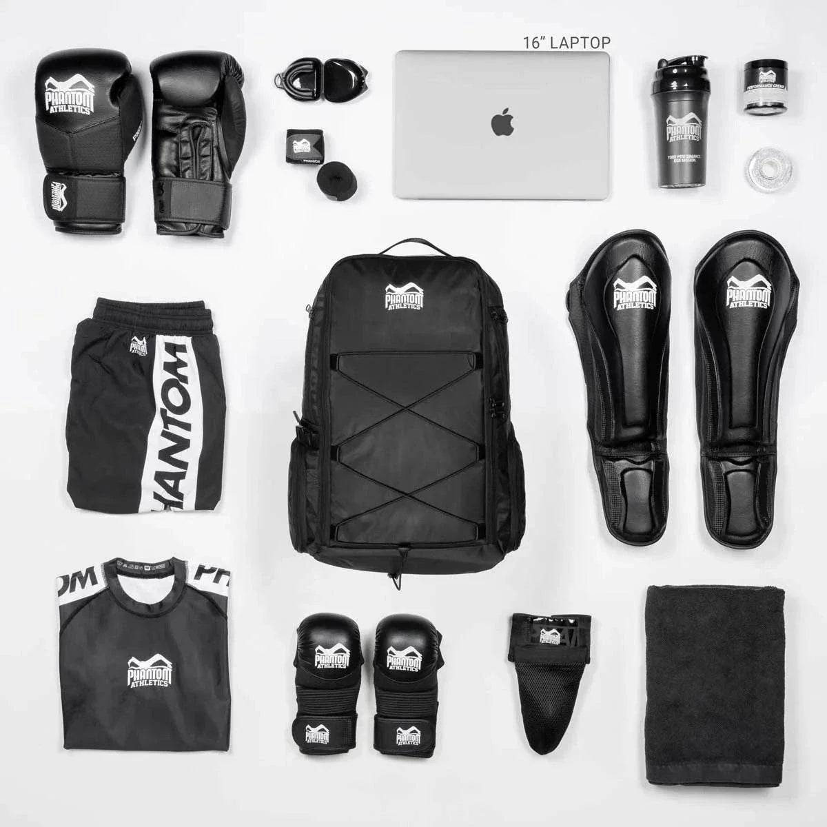 Sac à dos APEX Team noir pour sport et gym avec compartiment humide et système bungee externe.