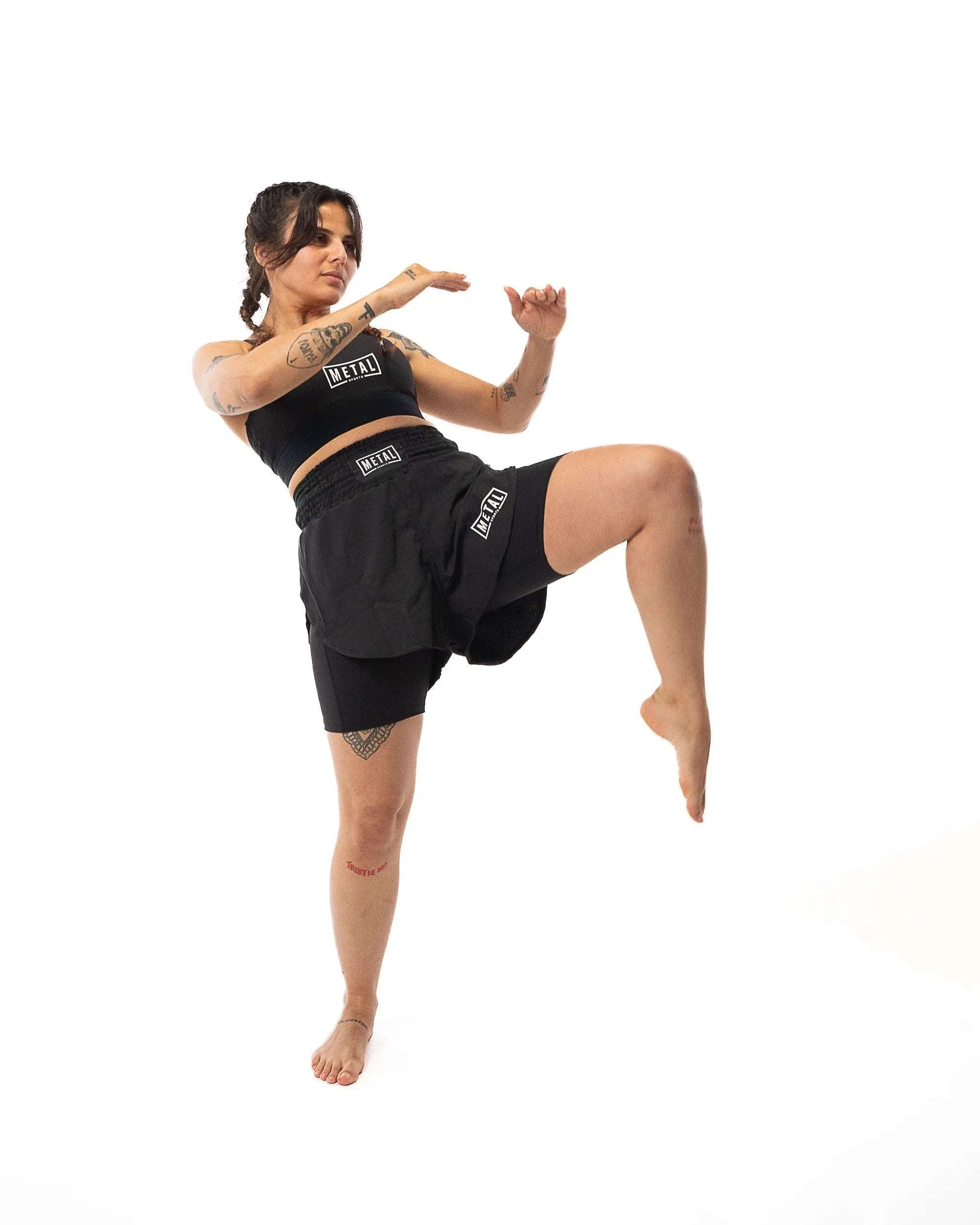 Short MMA femme 2 en 1 Metal Boxe noir et Miami Vibe, confort et compression intégrée pour entraînement sportif