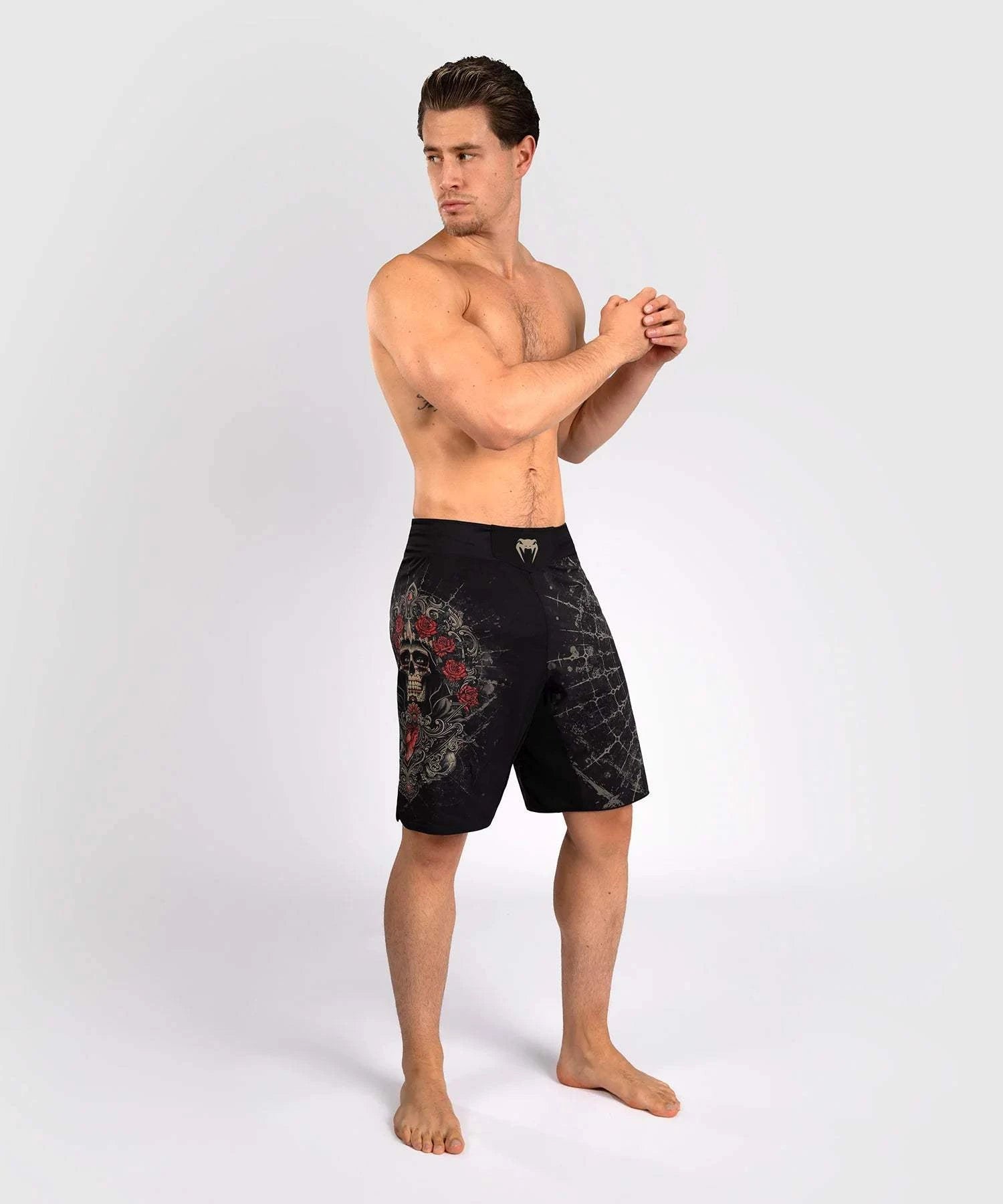 Short de Combat Venum Santa Muerte 5.0 - Noir Profond/Or