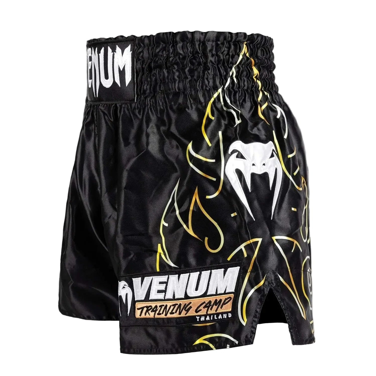 Short Muay Thaï Venum noir et or avec détails flammes pour entraînements et sports de combat