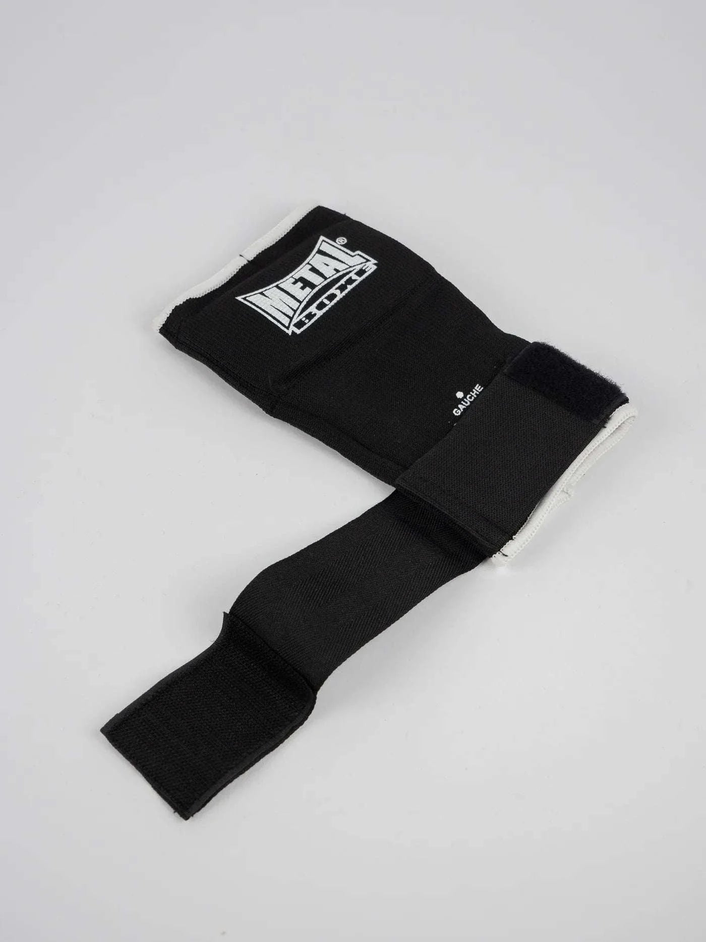 Sous-gant Max Gel éponge noir avec protection gel métacarpes et velcro poignet pour boxe et MMA