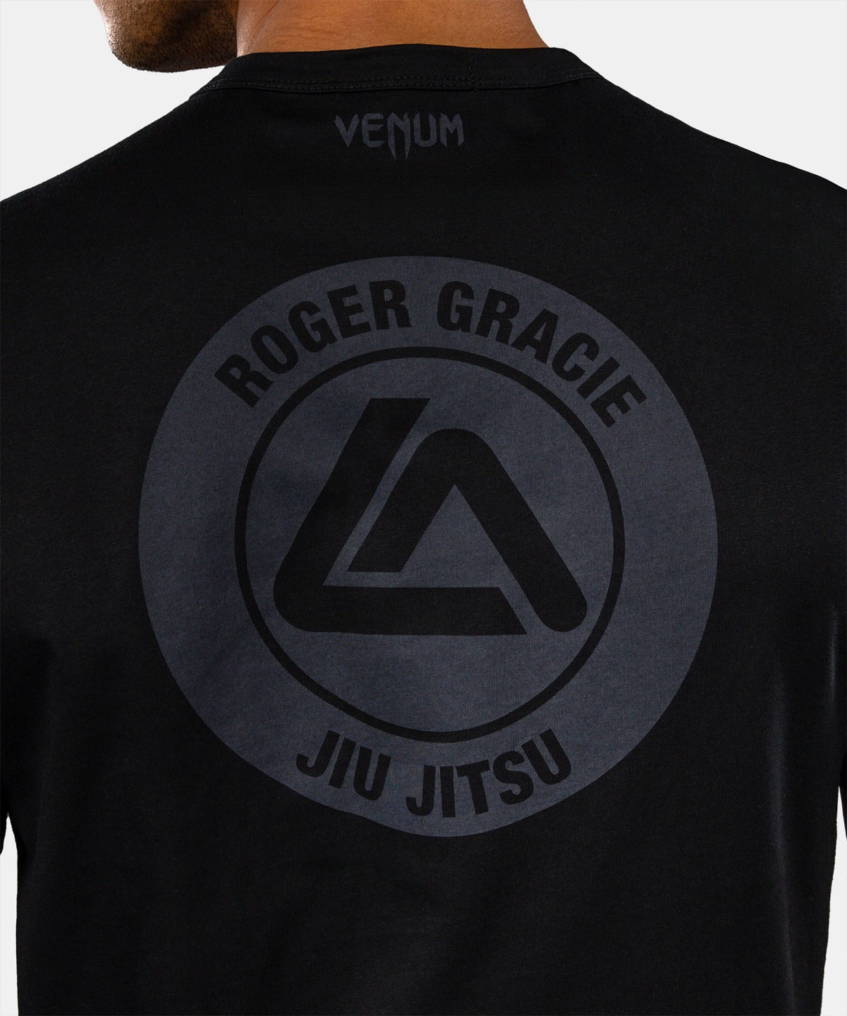 T-shirt Venum x Roger Gracie Academy noir en coton premium, style sobre pour entraînement et usage quotidien