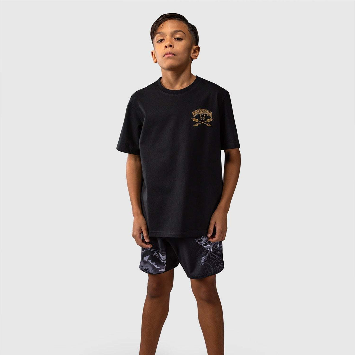 T-shirt enfant Venum noir gris avec design Wolf Atak pour sports de combat