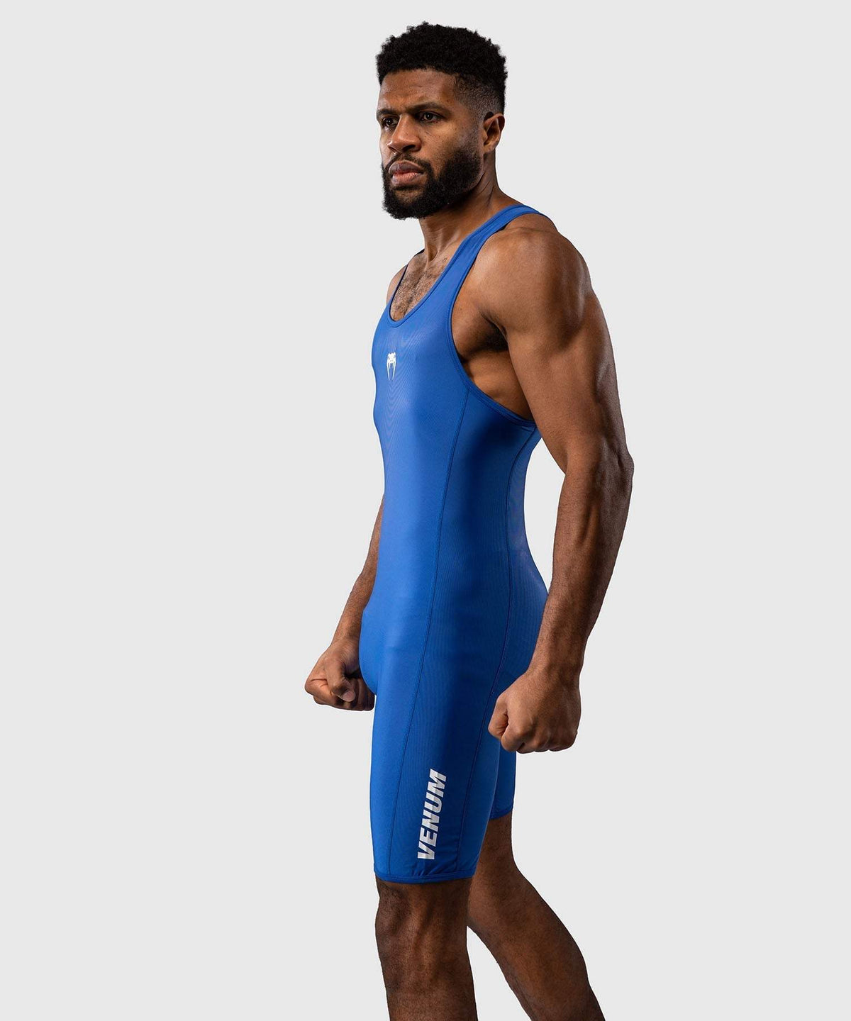 Combinaison de lutte Venum homme noire, tissu compressif et extensible pour entraînement intense