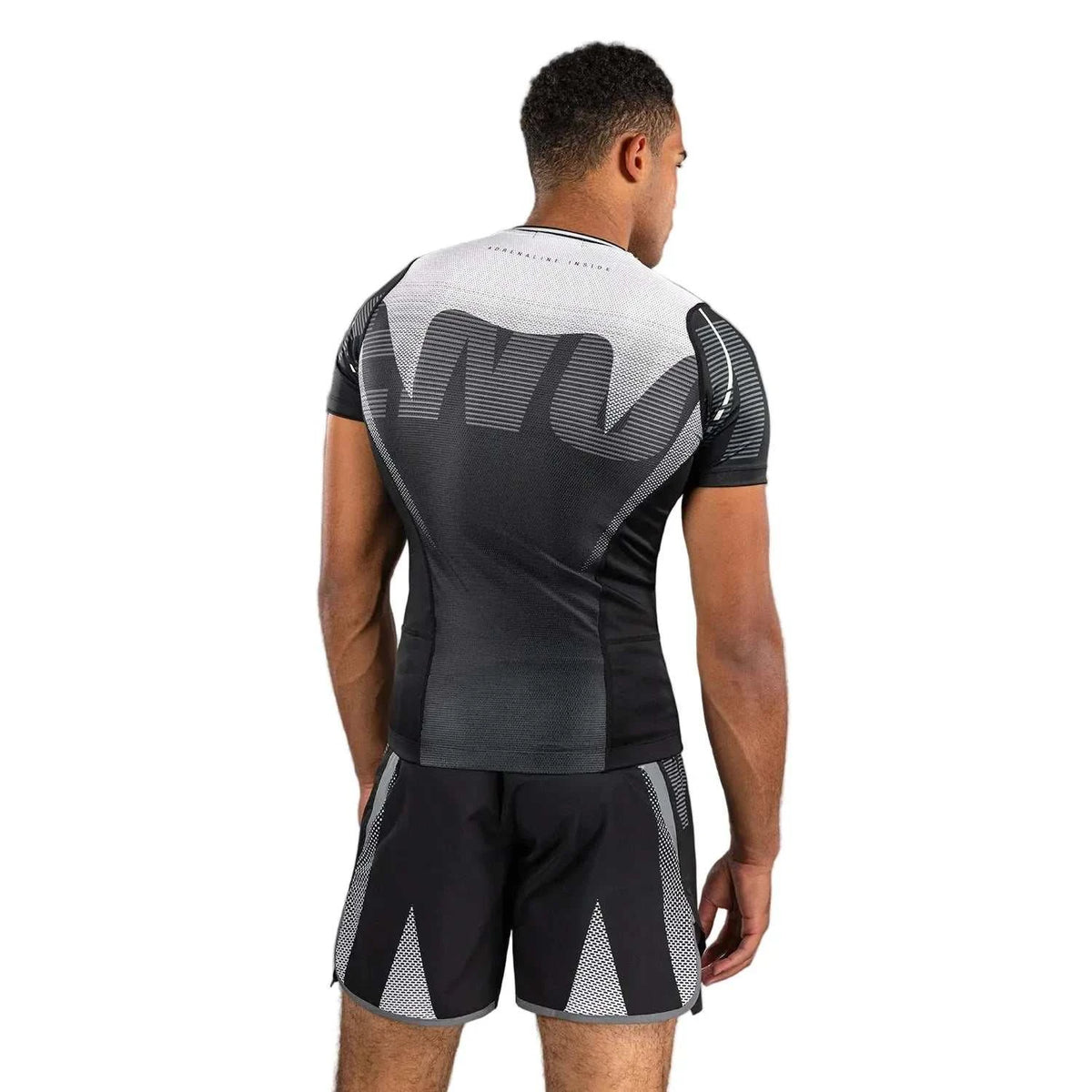 Rashguard Adrenaline Venum noir argent gris pour MMA et grappling