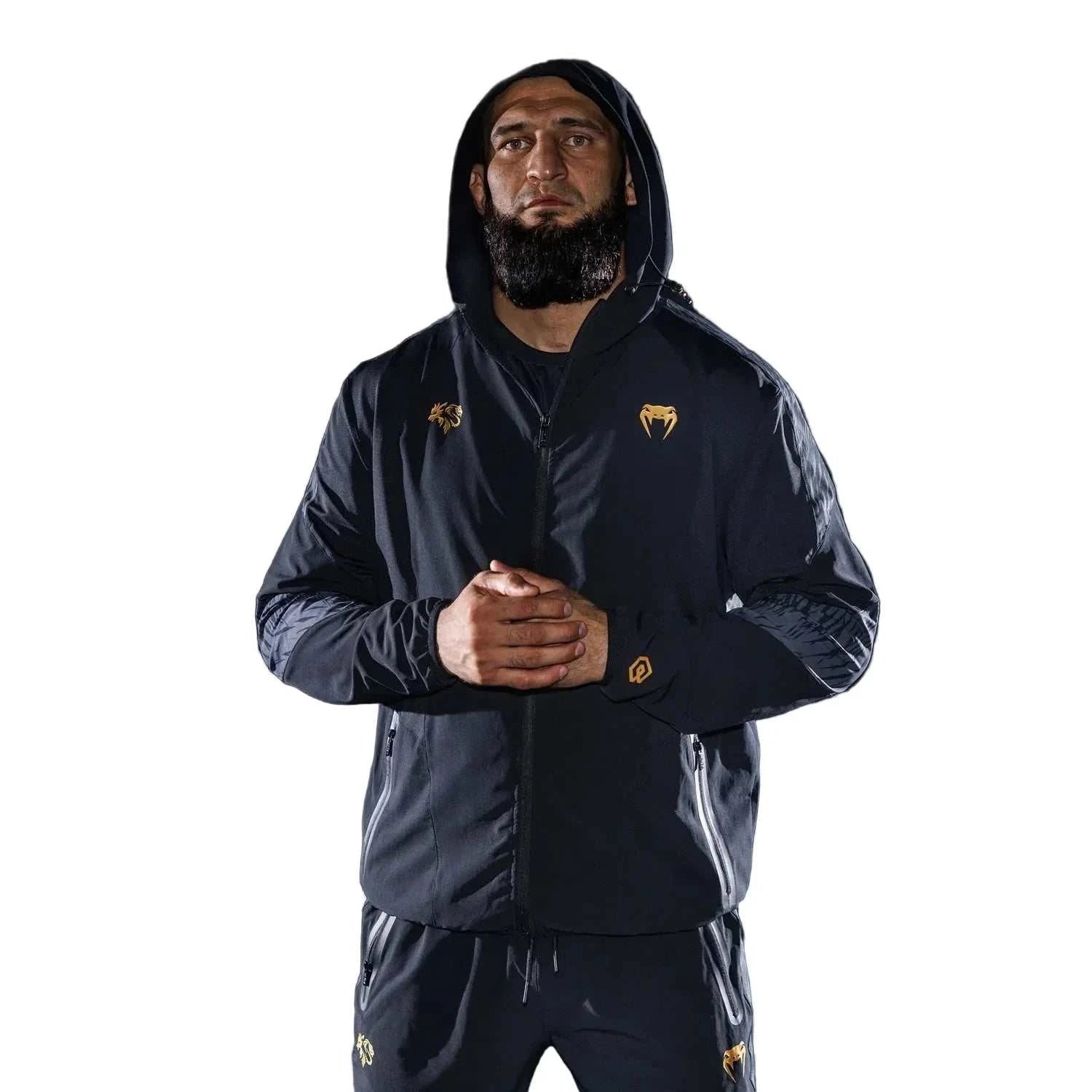 Veste de survêtement Venum x Chimaev Wild Borz noir et gris, coupe athlétique et confortable pour entraînement et sportswear