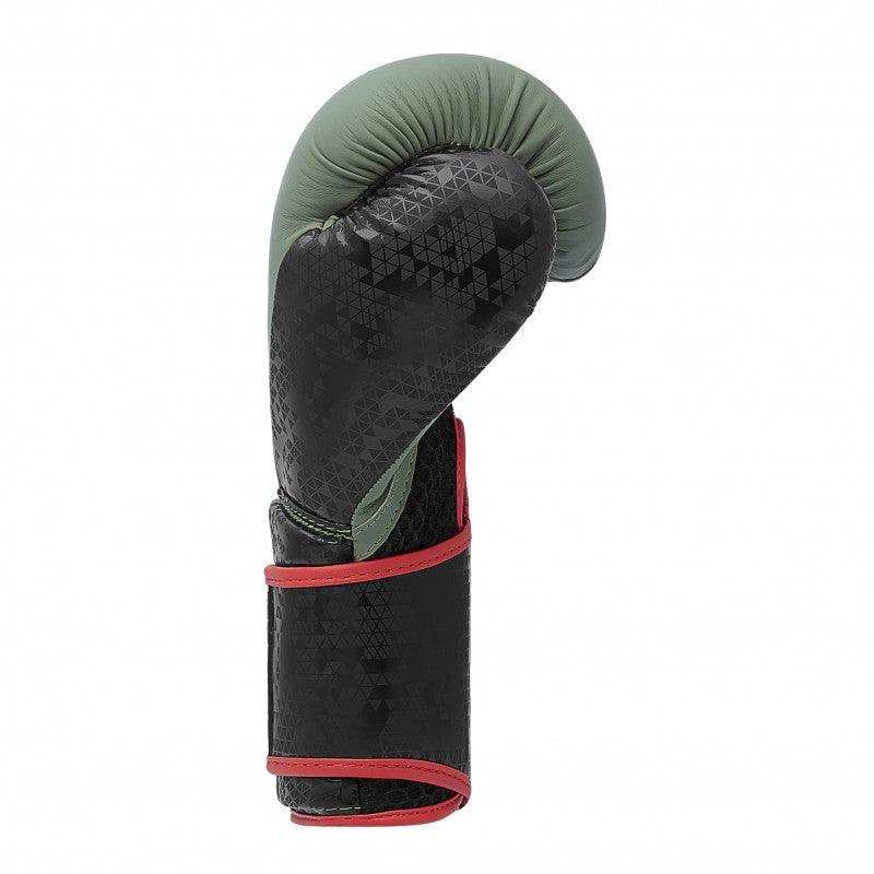Gants de Boxe Combat 50 adidas noirs et kaki avec fermeture velcro, confort et résistance pour débutants et entraînements.