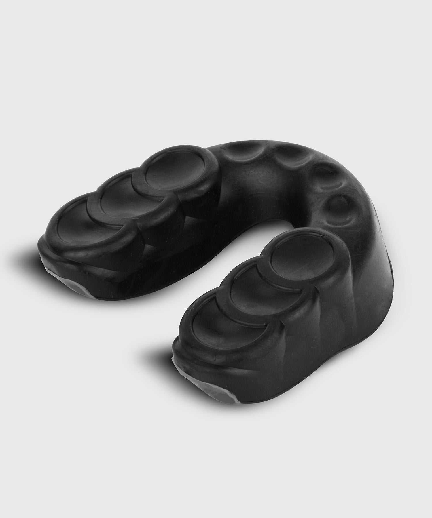 Protège-dents Venum Challenger noir pour sports de percussion avec ajustement personnalisé et canal respiratoire intégré
