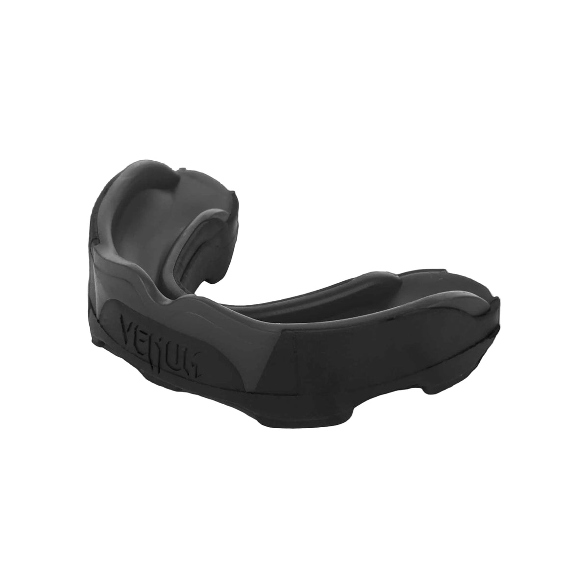 Protège-dents Venum Predator noir avec rainures de ventilation