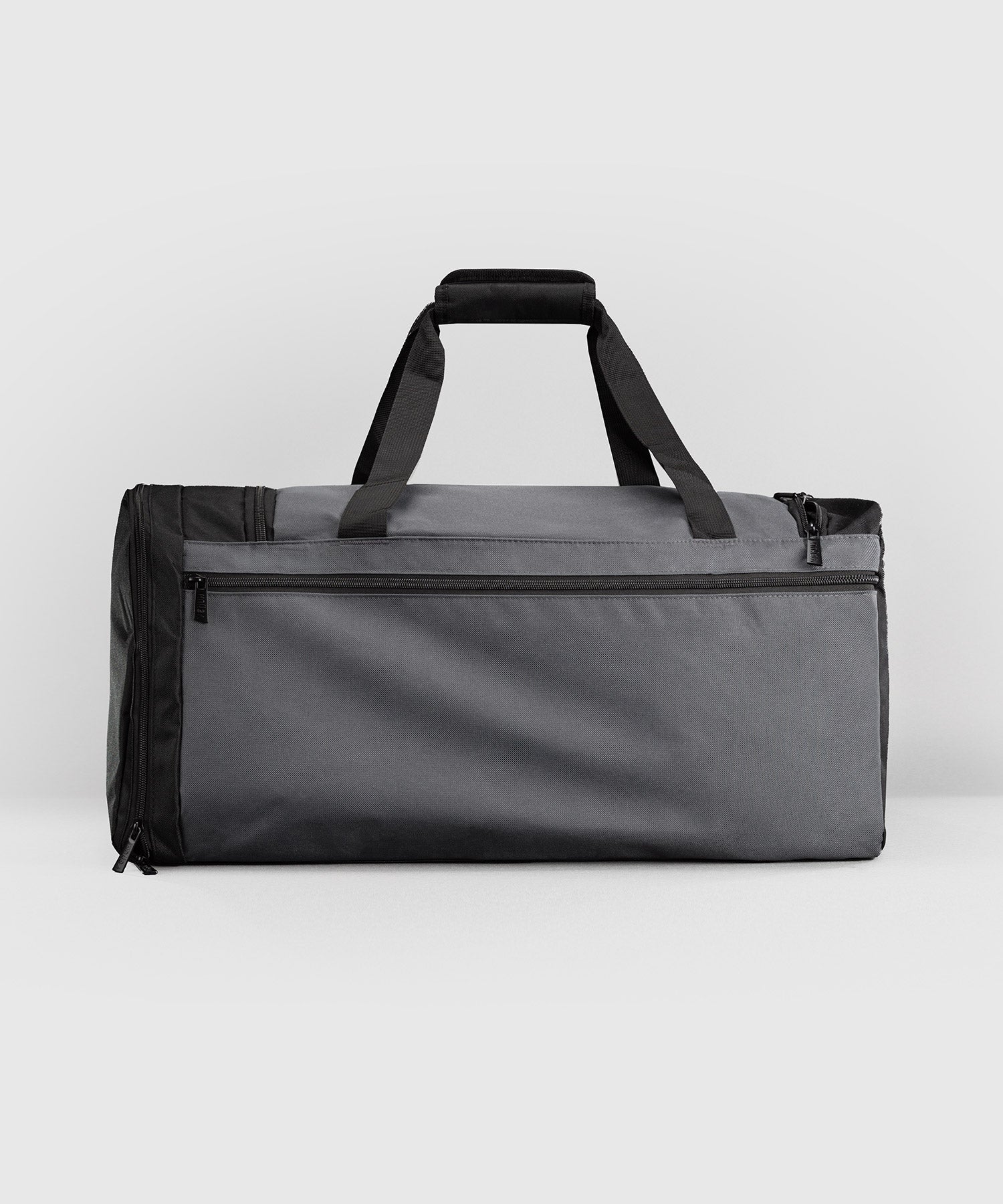 Sac de sport Venum Essential 61L Gris/Noir, vue de trois quarts