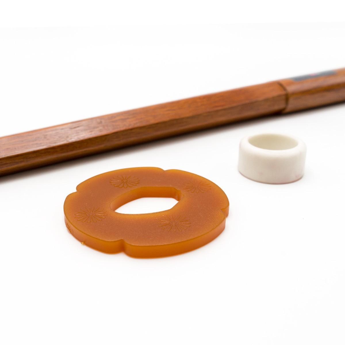 Kodachi FUJIMAE red oak wooden sword with tsuba for martial arts training